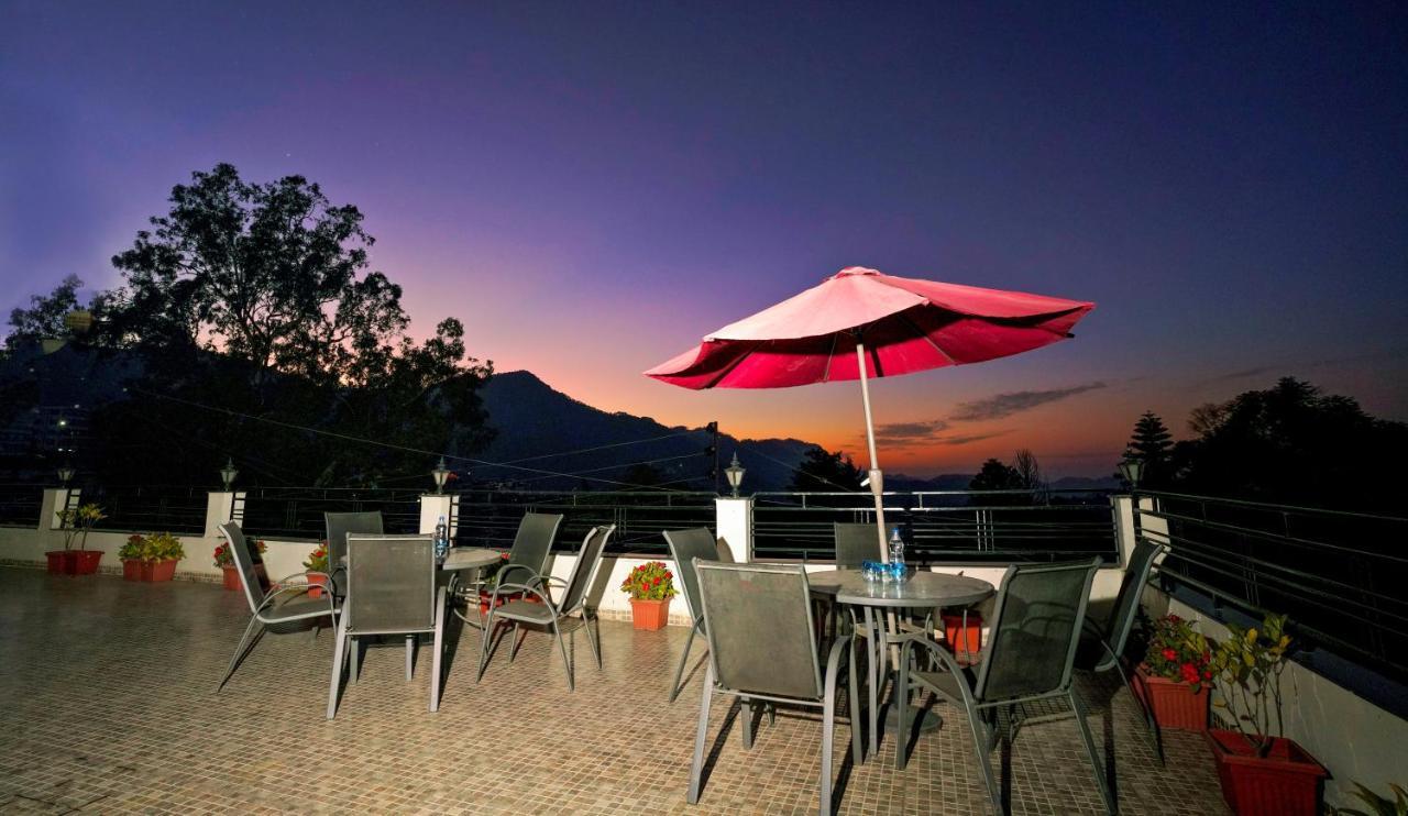 Mayur Hotel Bar And Restaurant Shimla Esterno foto